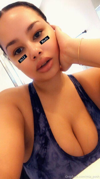 Mia posh image