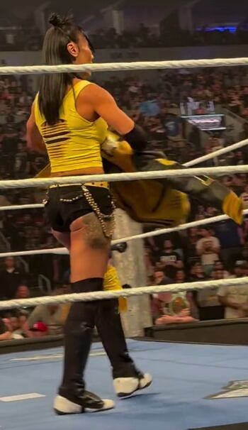 Mia yim image