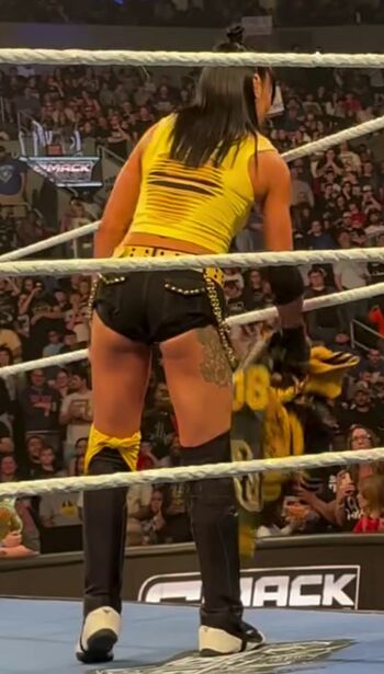 Mia yim image