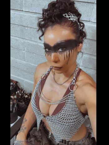 Mia yim image