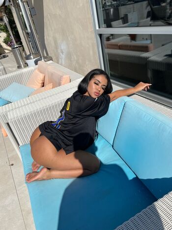 Michaela mendez image