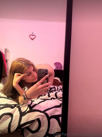 Michaelka novkov image