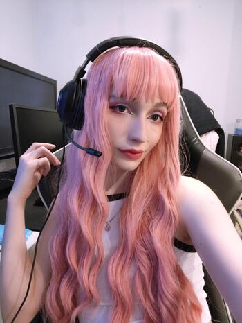 Michal hemingway image