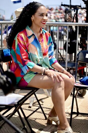 Michelle ackerley image