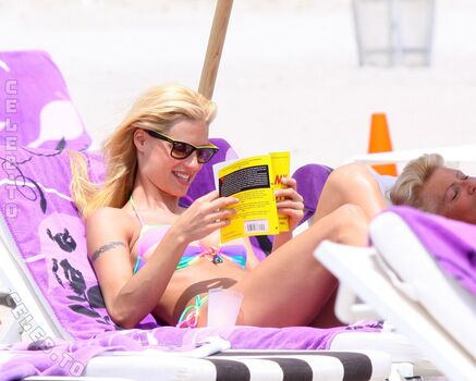 Michelle hunziker page 2 image