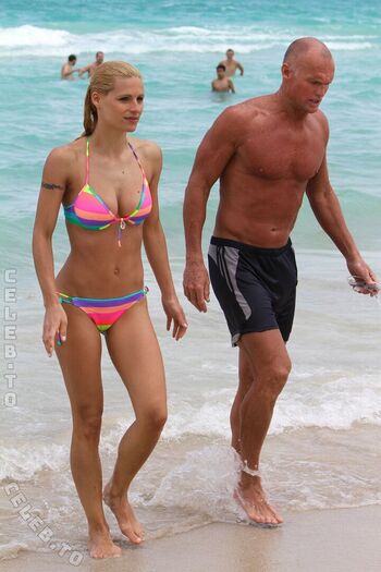 Michelle hunziker page 2 image