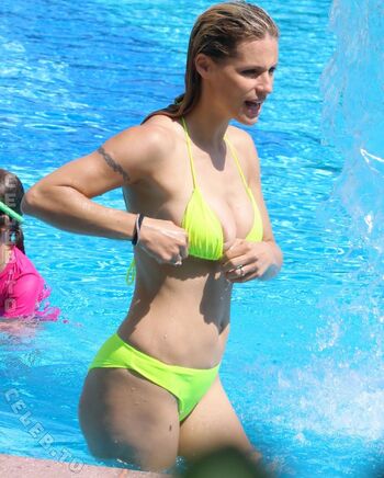 Michelle hunziker image