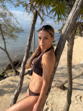 Michelle hunziker page 4 image