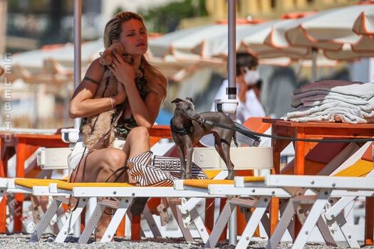Michelle hunziker page 3 image