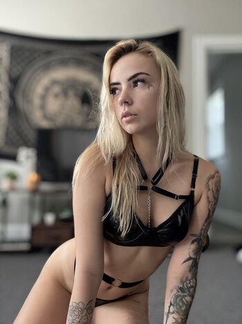 Midnight rav3n image