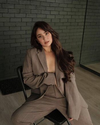 Mikee quintos image