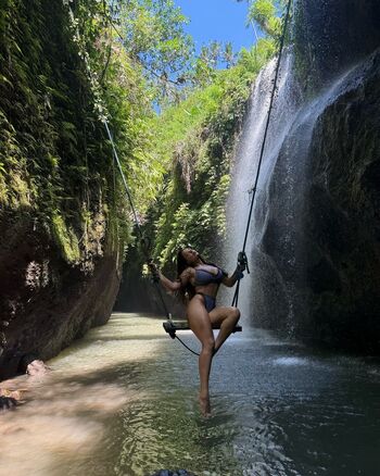 Milada moore image
