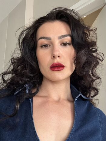 Milan bella comley image