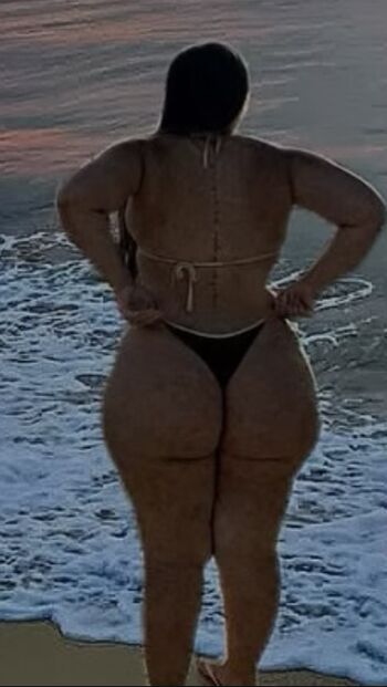 Milena fernandes image