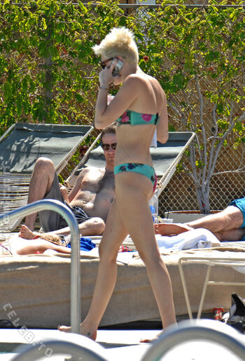 Miley cyrus page 4 image