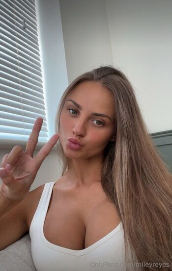 Mileyreyes 1 image