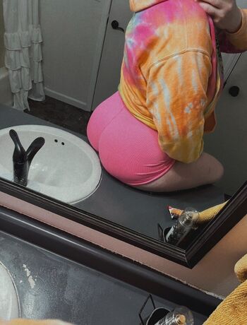 Milf vibes image