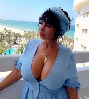 Mimi mogos image