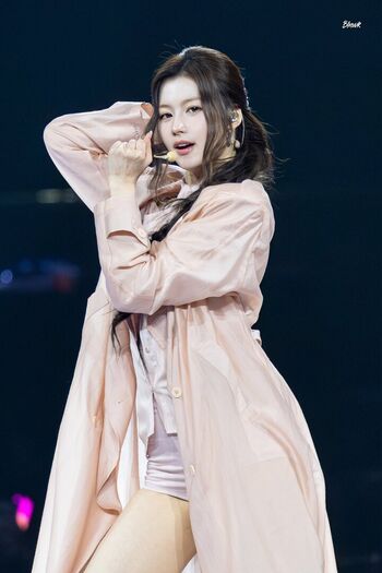 Minatozaki sana page 2 image