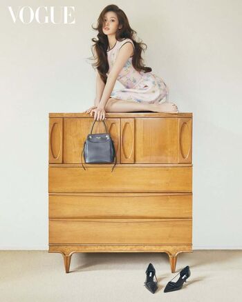 Minatozaki sana page 2 image