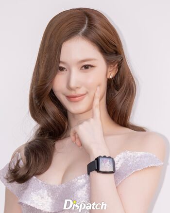Minatozaki sana image