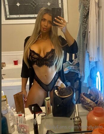 Mindyann image