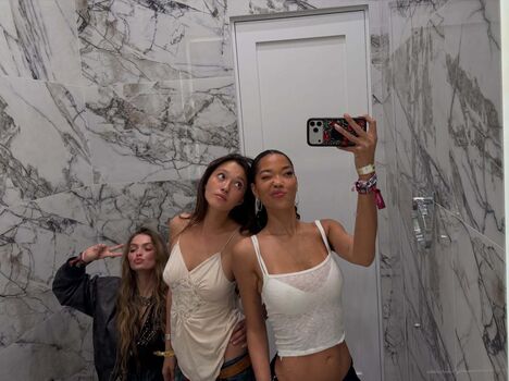 Ming lee simmons image