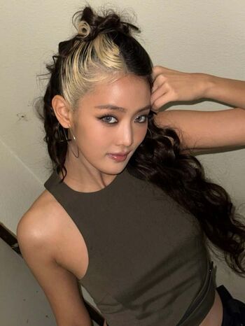 Minnie (Nicha Yontararak - I-dle