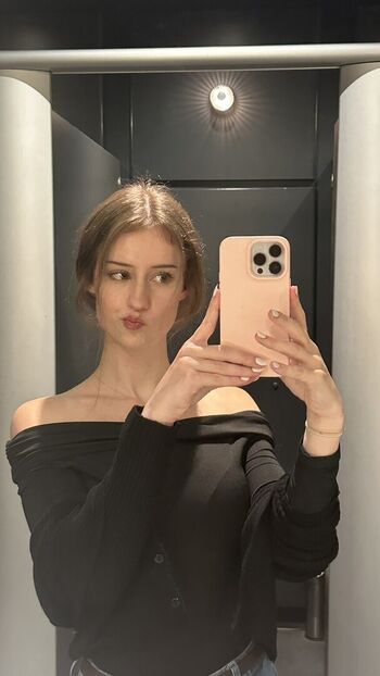 Mira 004 page 3 image