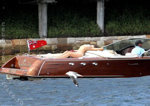 Miranda kerr page 2 image