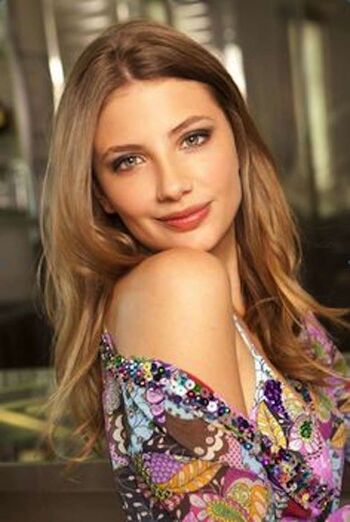 Miriam giovanelli image