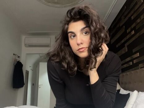 Miriana di fazio image