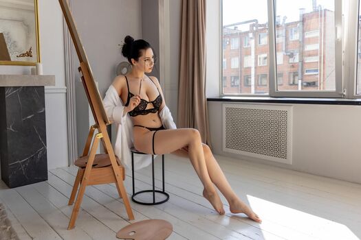 Miroslavaluewe image