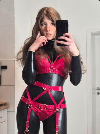 Miss l1lith image