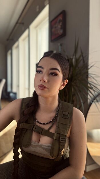 Miss mikkaa image