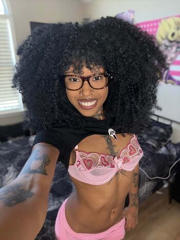 Miss spookie image