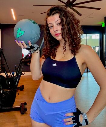 Missteencrypto image