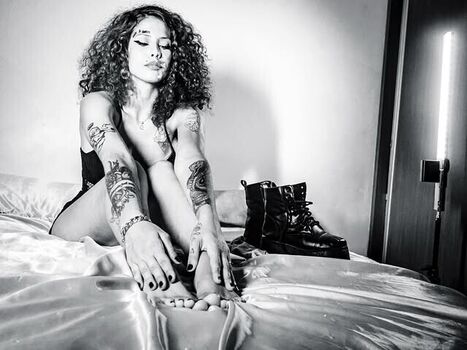 Mistress seyva image