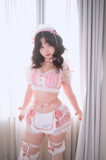 Miu cosplayer 1 image