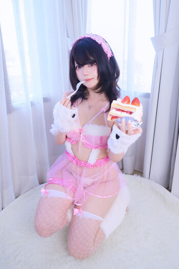 Miu cosplayer 1 image