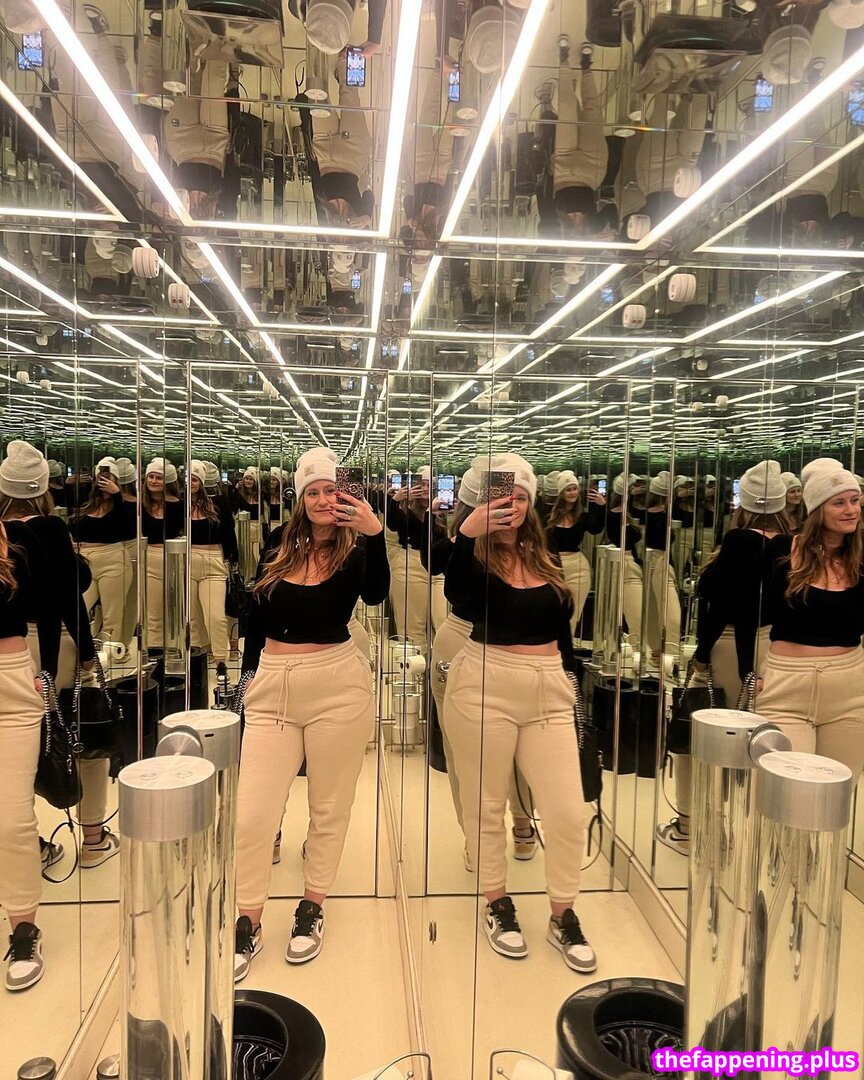 Anna / annaleigh757 / bellasolle / busty / curvy teacher / kathryn_smith / mmmaaarrryyyyyy / sandrafoxxxy / viki.winki Foto OnlyFans Nua #6