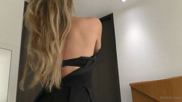 Molly brooke image
