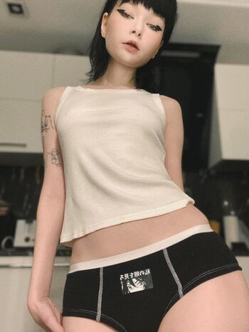Molly cemma image