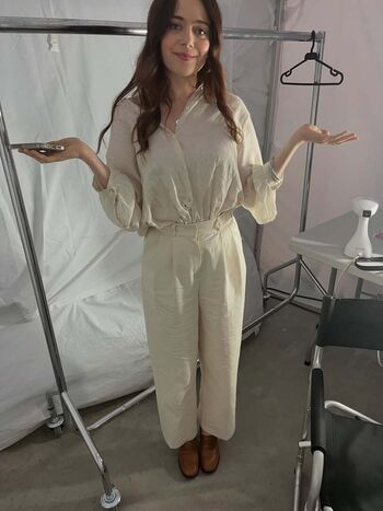 Molly gordon 1 image
