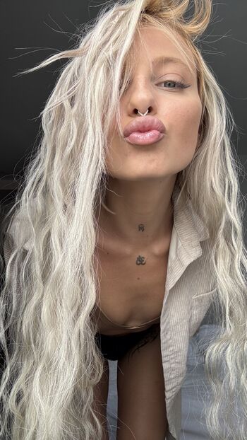Molly moore image