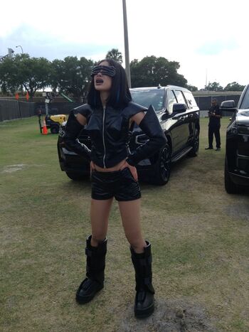 Molly santana image