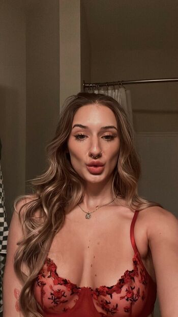 Mollycyrusnextdoor image