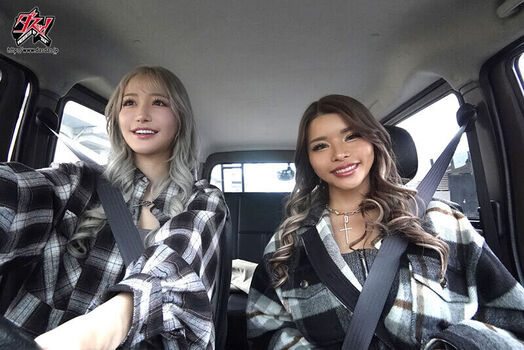 Momonaga sarina image