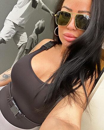 Monicasuarez image