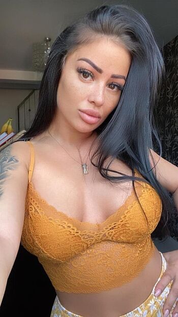 Monicasuarez image